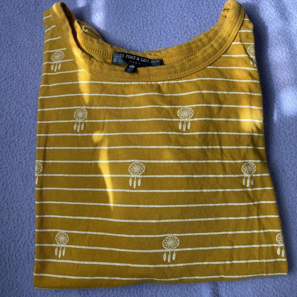 Juniors cropped dream catchers tee shirt